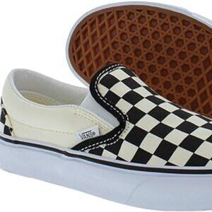 Vans Unisex Classic Slip-on Sneaker